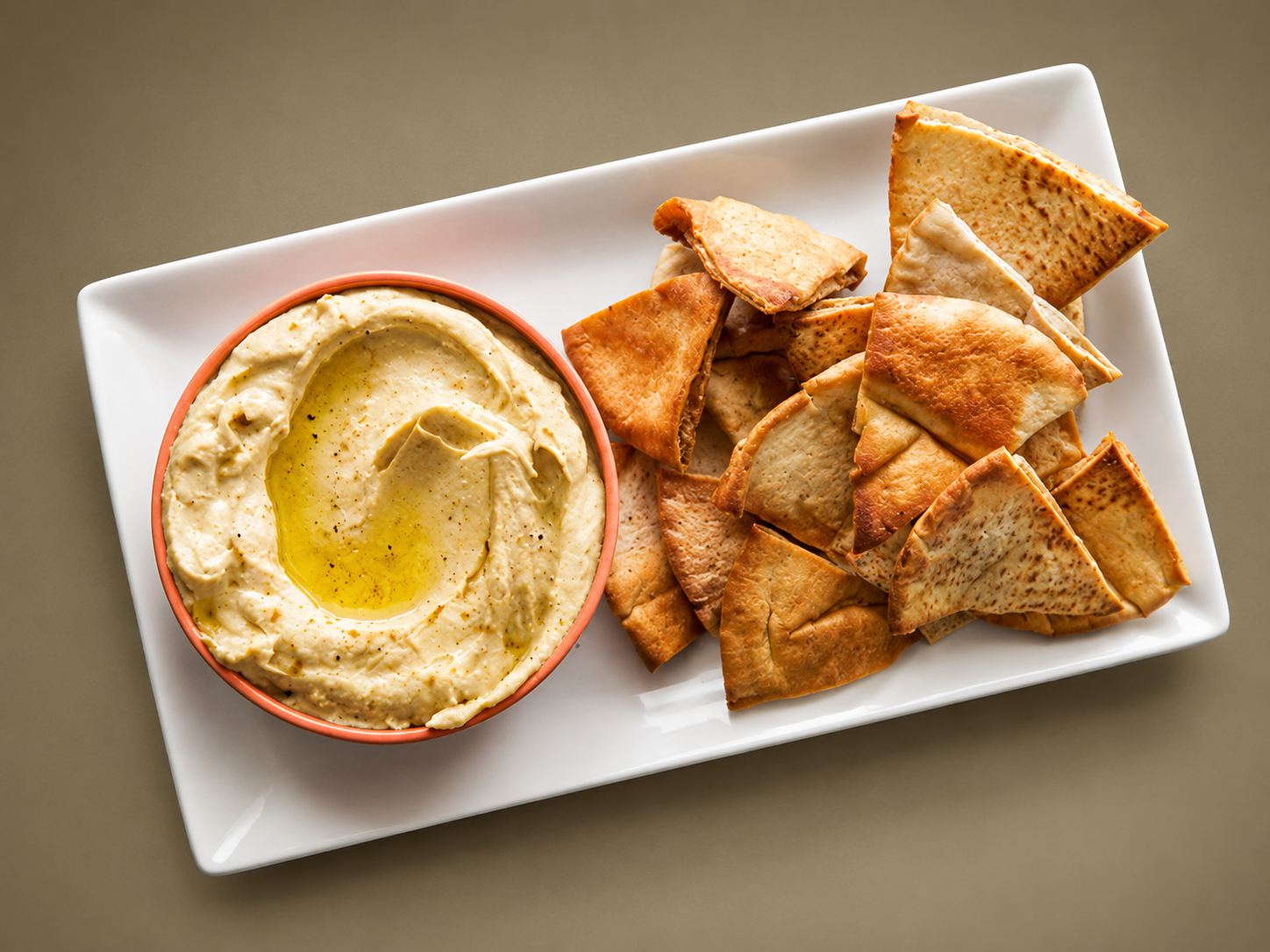 Hummus & Pita Chips